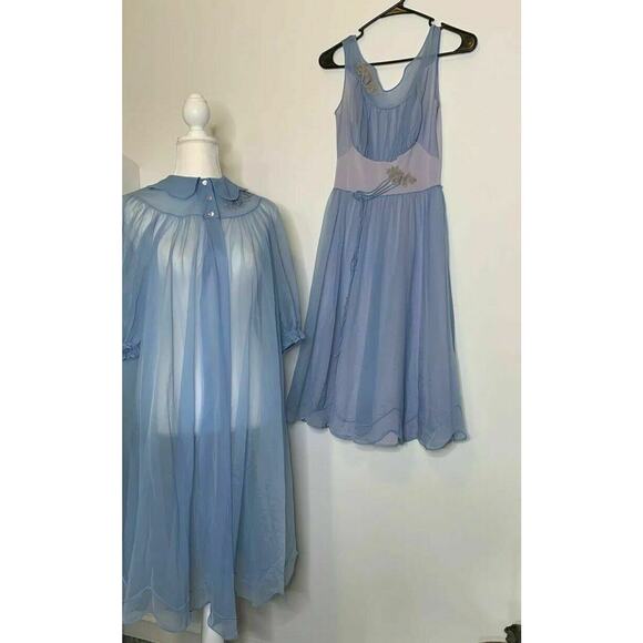 Vintage 60s Shadowline Peignoir Set Robe Gown Light Blue Nylon Sz S nightgown - Picture 9 of 11